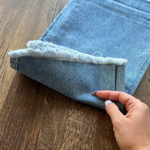 CHIPRE High Rise Jean - Picture 3 of 5